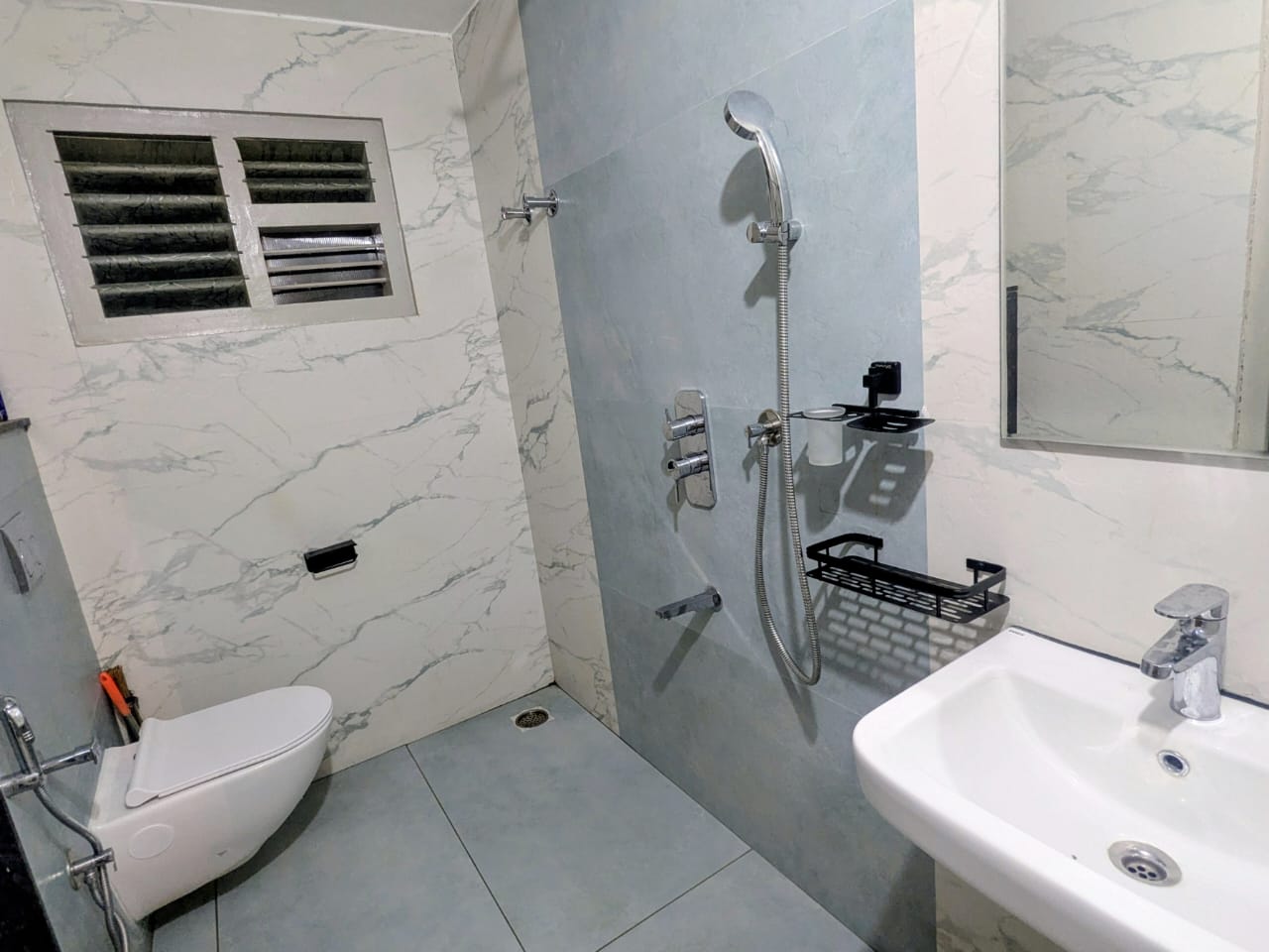 Clean & Neat Bathroom with Kohler Shower Jets